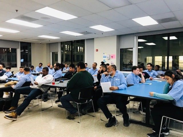 CoyneCollege's tweet photo. Congratulations to our students who received special recognition last night! Students: tag yourself or your friends! #Recognition #Awards #Congratulations #Proud #MedicalAssistant #HVAC #PharmacyTechnician #ElectricalConstruction #Electrician #MedicalBillingCoding #CoyneCollege https://t.co/4GNqskwdt8