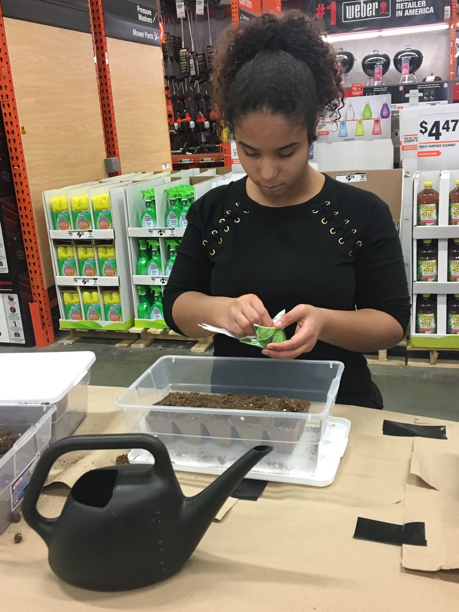 breaktherubric's tweet photo. Community Based Instruction trip to @HomeDepot today. Students learned how to plant seeds, make paint, cut keys, and learned safety rules while on a job site! #homedepot #communitybasedinstruction #communitybasedlearning #independentlivingskills https://t.co/vtsChBQpks