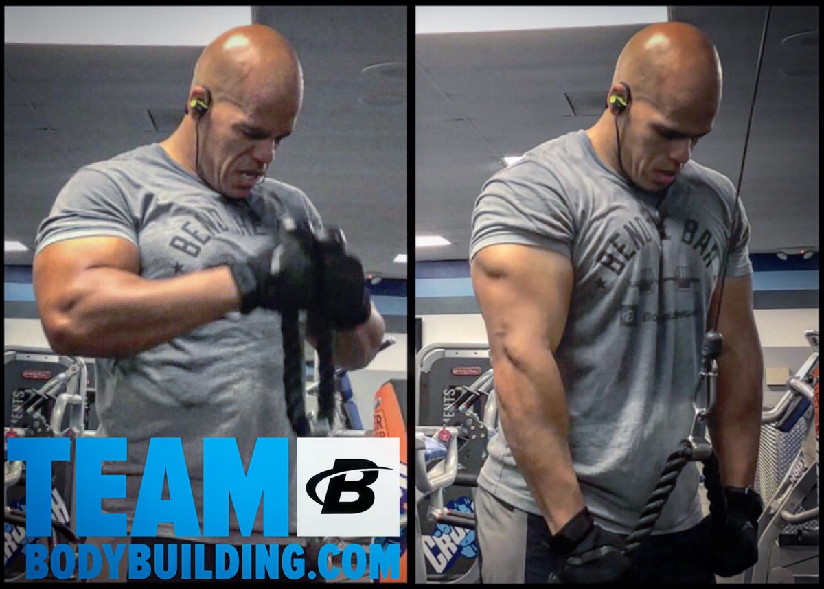 bwrighteousfit's tweet image. First time hitting #Biceps &amp;amp; #Triceps directly in a while. Usually they get done as part of compound movements.  #BBcomChallengeSeries 
🦍💪🏾

@Bodybuildingcom 
#TeamBBcom #BuildYourBody #BestSelf #fitness #workout @crunchgym @CarnoSyn @Scivation @Cellucor @dymatize #HumpDay