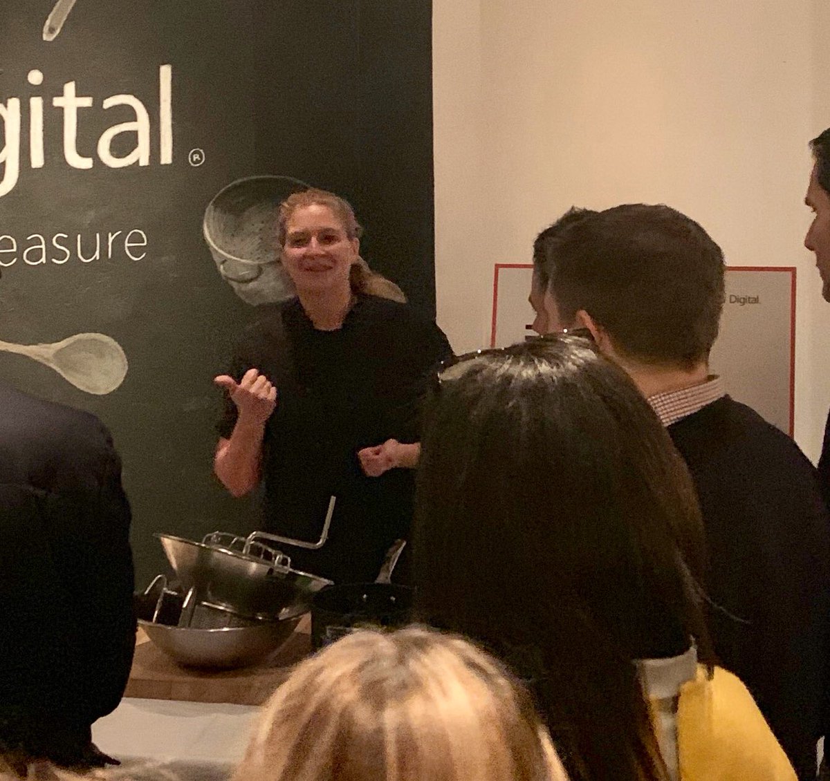 EBGExperiences's tweet photo. Celebrity chef @AmandaFreitag demonstrated how to cook her Hearty Potato Gnocchi with Herb Pesto to one of our NYC clients before they indulged in a multi-course dinner tonight. It’s not every day you get cooking lessons from a Food Network star! #CulinaryEvents #CorporateEvents https://t.co/pDKWItHncW