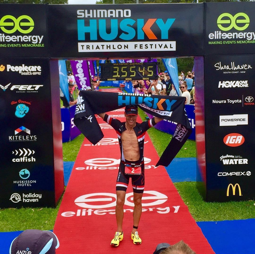 ShimanoTRI's tweet photo. #ThrowbackThursday to last month and @CrowieAlexander taking victory no. 6️⃣ at #HuskyTri 💙 @EliteEnergy_AU @ShimanoOZ https://t.co/e24MM8JUfO