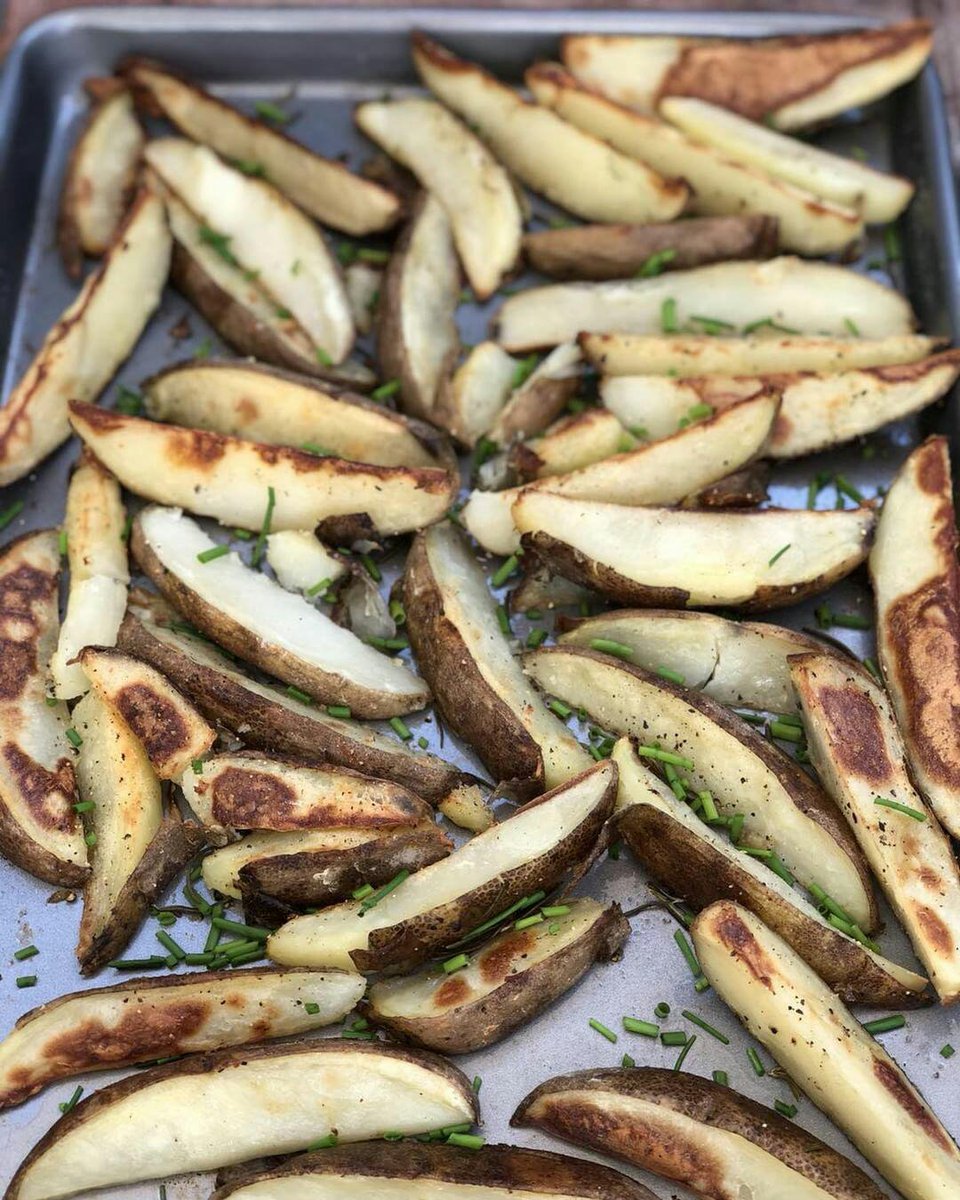 Because sometimes, all you want are good old-fashioned roast potatoes 😄