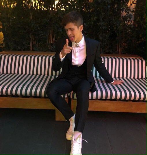 joaoguipics's tweet photo. #KCA #VoteJoaoGuilherme https://t.co/TVCzvL1FWj
