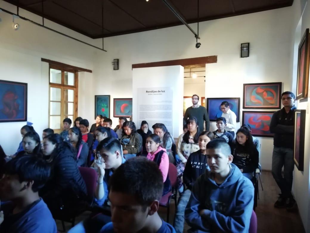 Olaff111's tweet photo. Se lleva a cabo el Conversatorio #MujeresenelArte 🙋, con la participación de la Compositora Zadel Lúa , la guitarrista Raquel islas y Danhia Montes. Nos visitan en el #CCRealDelMonte, público de distintas instituciones educativas, así como alumnos de la Escuela Asociada al INBA. https://t.co/HrVvLizNp3