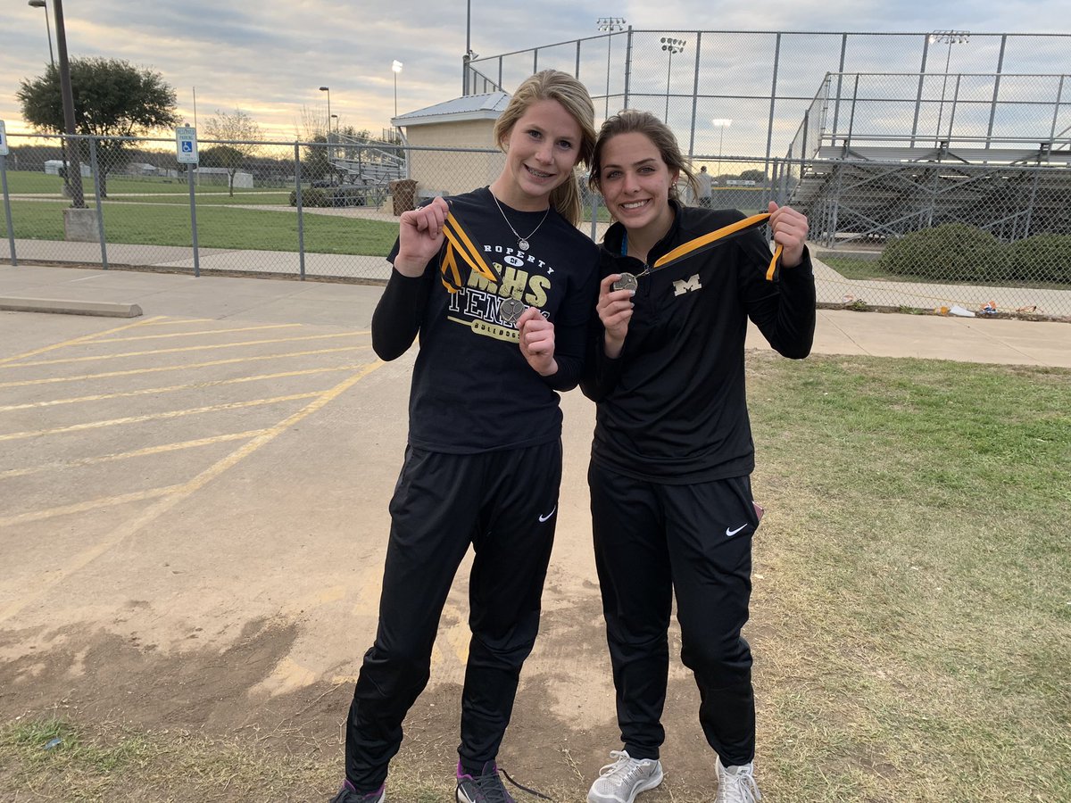 ham_283's tweet photo. #MHSDogs McGregor medalists at the McGregor tournament. Mixed Doubles 1st and 2nd, Girls Doubles 2nd and 3rd https://t.co/ubFYPRNPkq