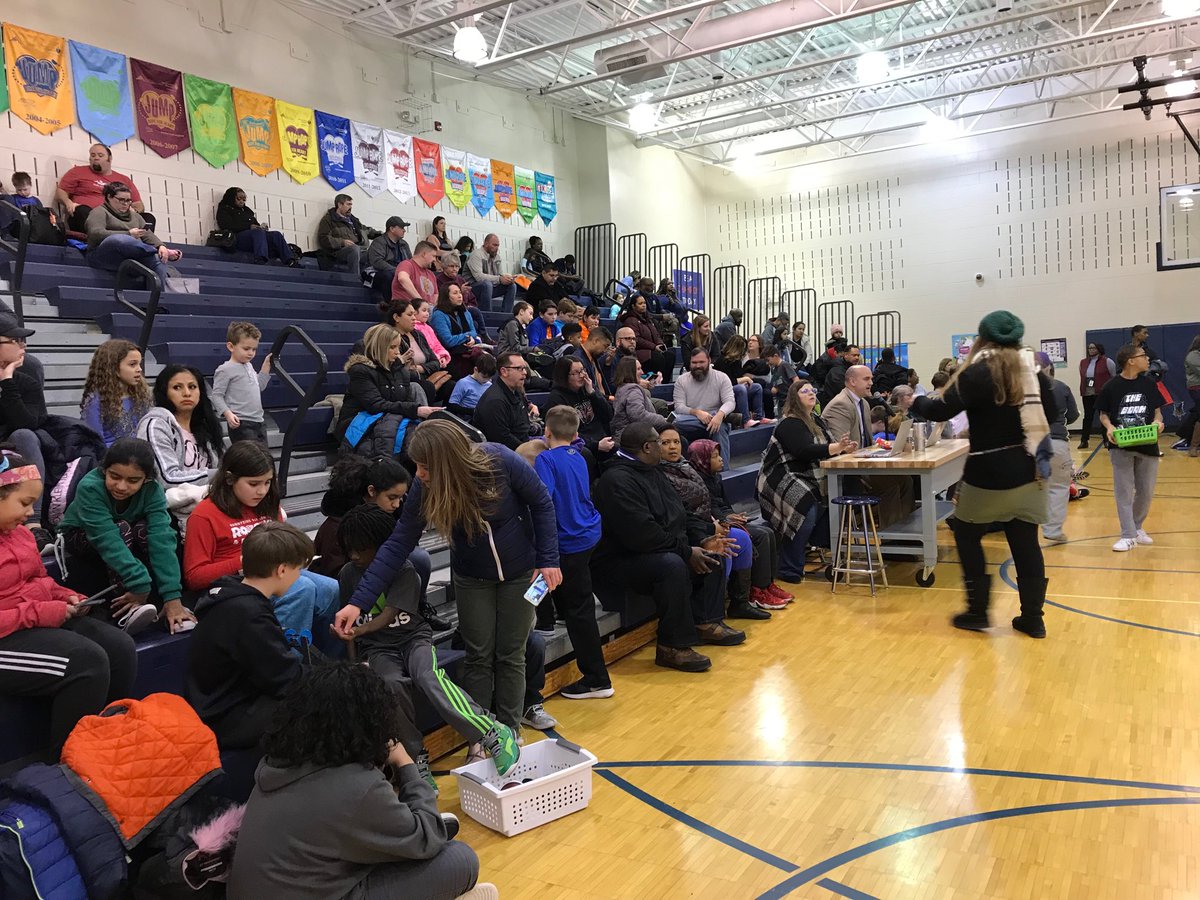 CarlaJAcademics's tweet photo. A great turnout at the LT VEX Robotics Friendly at Indian Creek. #AcceleratingStudentAchievement! @IC_Explorers https://t.co/9aHe0uBU0E