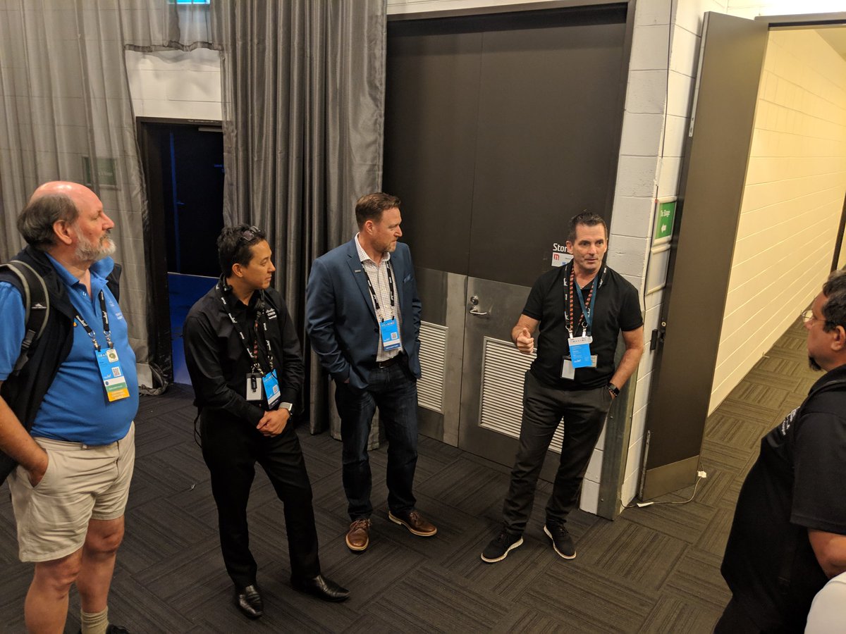 petergjones's tweet photo. #CLMel #BackstageWithChamps
#CiscoTV #LiveStreaming #NoPressure https://t.co/chxaNLoMib