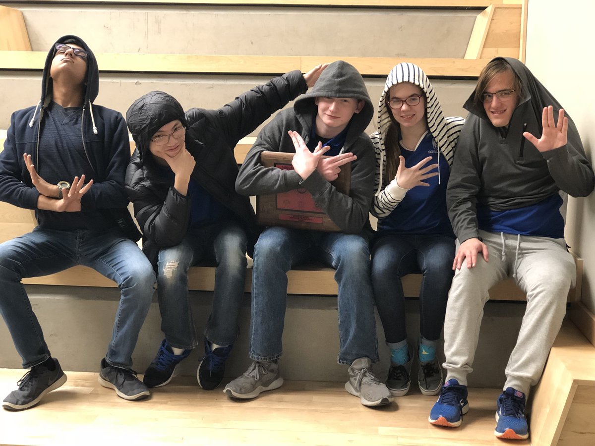 The Streak Continues!!!
🏆🏆🏆🏆🏆

CHS Scholar Bowl takes 5th Straight Suburban Conference Championship!!

Final Game
CHS 390
Liberty North 110

#hardworkpaysoff
