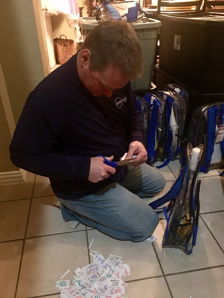 FieldsRylea's tweet photo. My dad making sure name tags are perfect on the Angel’s bags. #bestdadever #parentsleadbyexample #lovehimsomuch https://t.co/kZEQOn0oRl