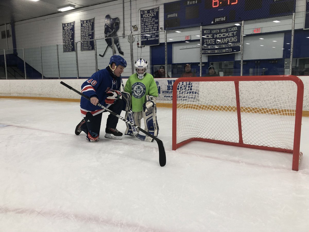 The #JrRangers development staff and <a href="/VallysView/">Stephen Valiquette</a> hung out at Bennett Rink with West Have Youth Hockey tonight putting on a clinic and sharing stories about the <a href="/NYRangers/">New York Rangers</a>.