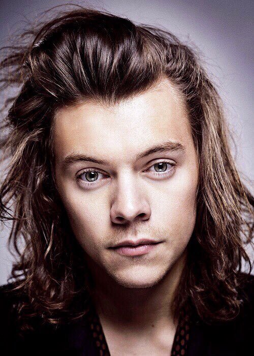 onlyangelmylove's tweet photo. Just look at his face! 
#StillTheOne #BestCoverSong #iHeartAwards @Harry_Styles https://t.co/4EXBzULLsg