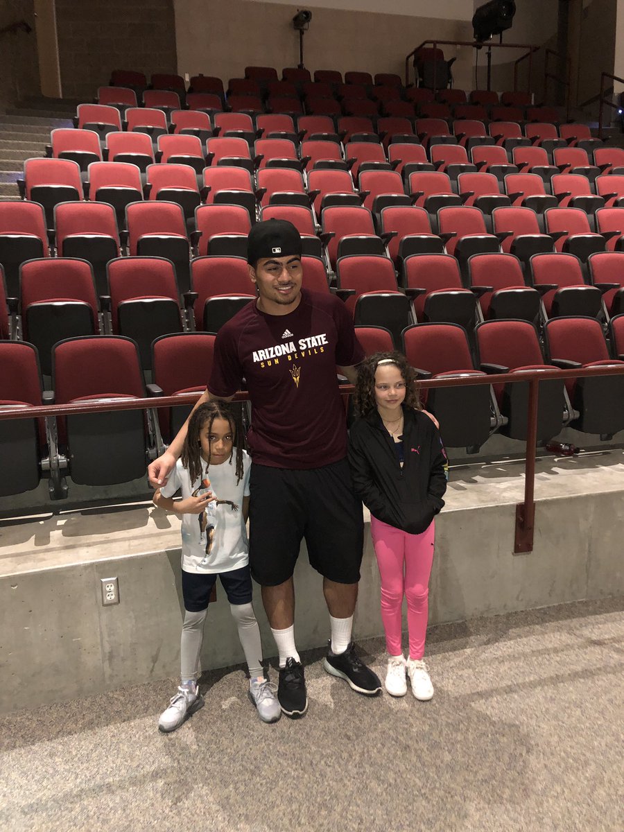 Coach2Lau's tweet photo. Shout out to my nephew @_Merlin_2 for coming by to talk to our A-Game Elite kids today. Great words of advice for these young Student-Athletes. #StayHumble #StayFocused #HardWork #ShineInTheClass #ShineOnTheGrass #AGameElite801 #AGameFamily #LetsWork #ForksUp #ASU #SunDevil #8 https://t.co/NC5Ockzy05