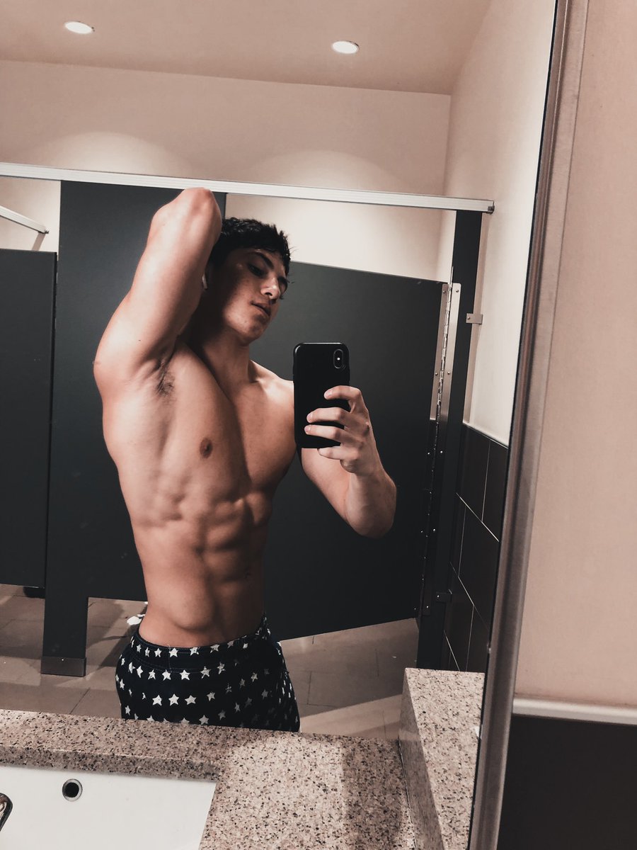 zanefoyofficial's tweet photo. Instagram saw it first https://t.co/ltACSjeNfX