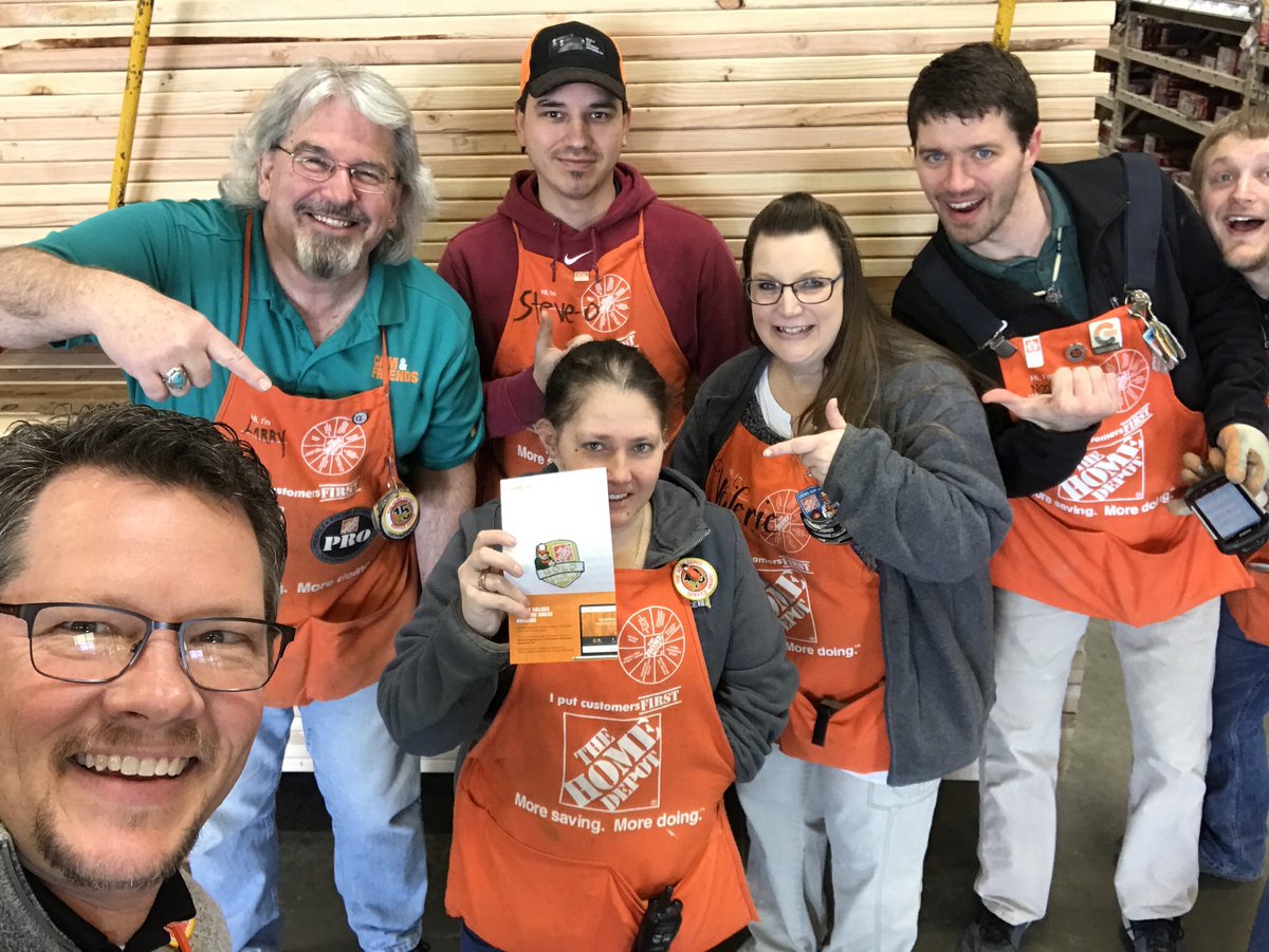 JeffDSpangler's tweet photo. Kandi grabs gold! Congratulations on another golden Homer and thank you for all you do to make us great #getawesome https://t.co/WMr1vA1wE5