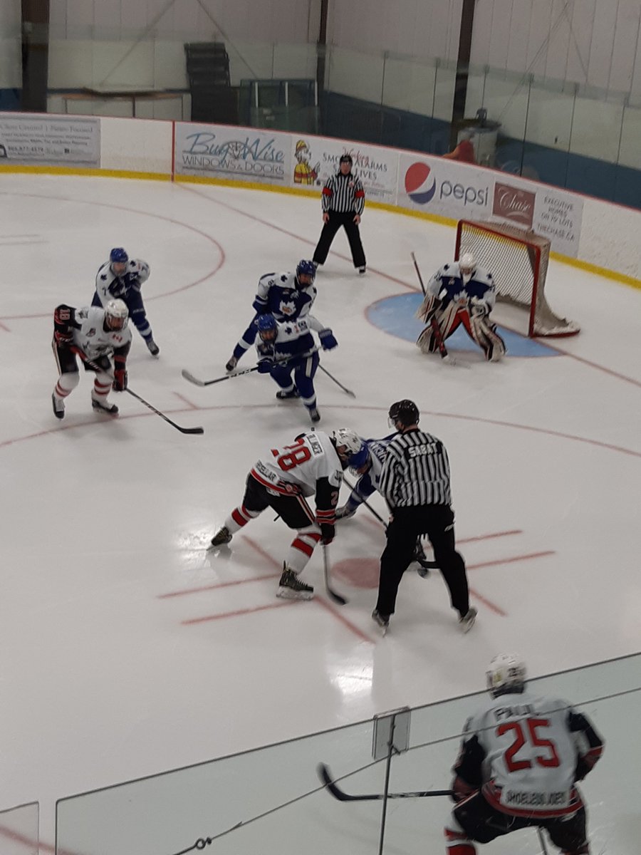 Raiders win <a href="/OJHLRaiders/">Georgetown Raiders</a> even up the north division semi final at 2 with a huge 5-1 win over <a href="/MarkhamRoyals/">Markham Royals</a> 
<a href="/BaileyMolella/">Bailey Molella</a> @mattmcjannet19 and Justin Paul each with 3 points for Georgetown. 
<a href="/Carson1801/">Carson Poulin</a> 25 saves.
Its now a best of 3. Game 5 Friday in Markham