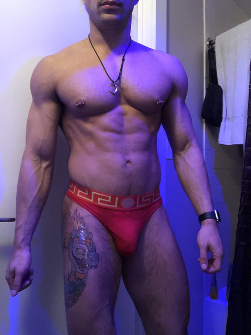 More work on my tattoo. https://t.co/b8eIio5odh<a href="/tag/tattoo"class="tags"><span>#tattoo</span></a><a href="/tag/jjmalibu"class="tags"><span>#jjmalibu</span></a><a href="/tag/unicornstatus"class="tags"><span>#unicornstatus</span></a>