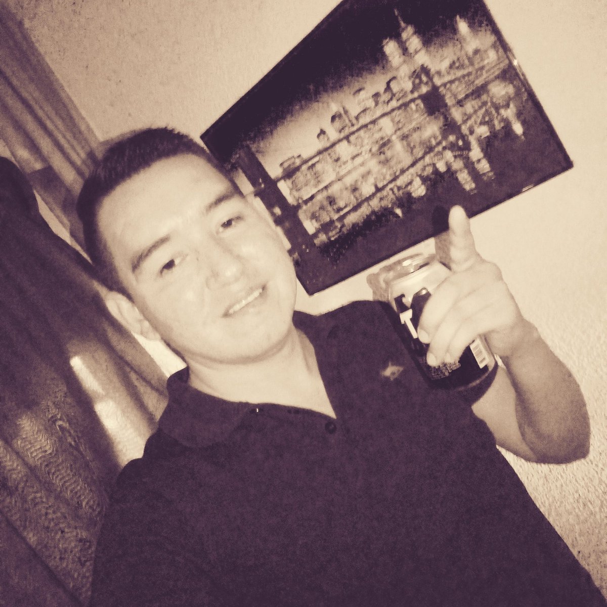 tonytxt's tweet photo. #MiercolesDeGanarSeguidores
#DrinkYa
#SIGUEMEYTESIGO https://t.co/7bVbE1DUhV