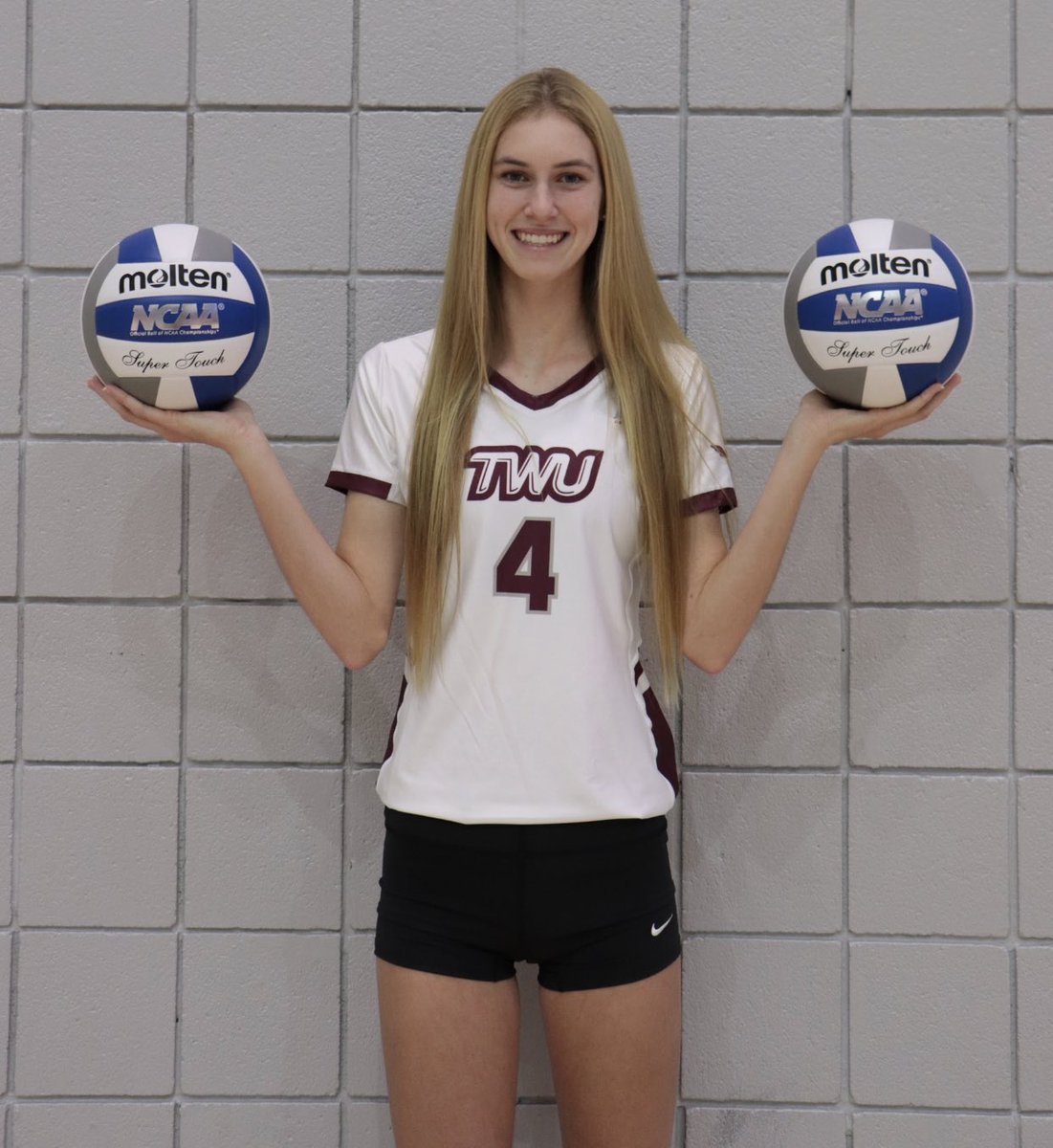 TWUVolleyball's tweet photo. Happy Birthday to Redshirt Freshman #TwitterlessBaileyWozniak we are thankful for your commitment to our program! #TDubVB https://t.co/yCh691VXwj