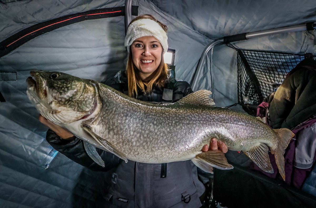 The answer is, “yes”...she did catch more (and bigger) lake trout than me on this trip...again.... 😂 Guess it’s a good problem to have! Full vid here:
youtu.be/RZLUp5HAdvU
#laketrout #icefishing #IceFishMB