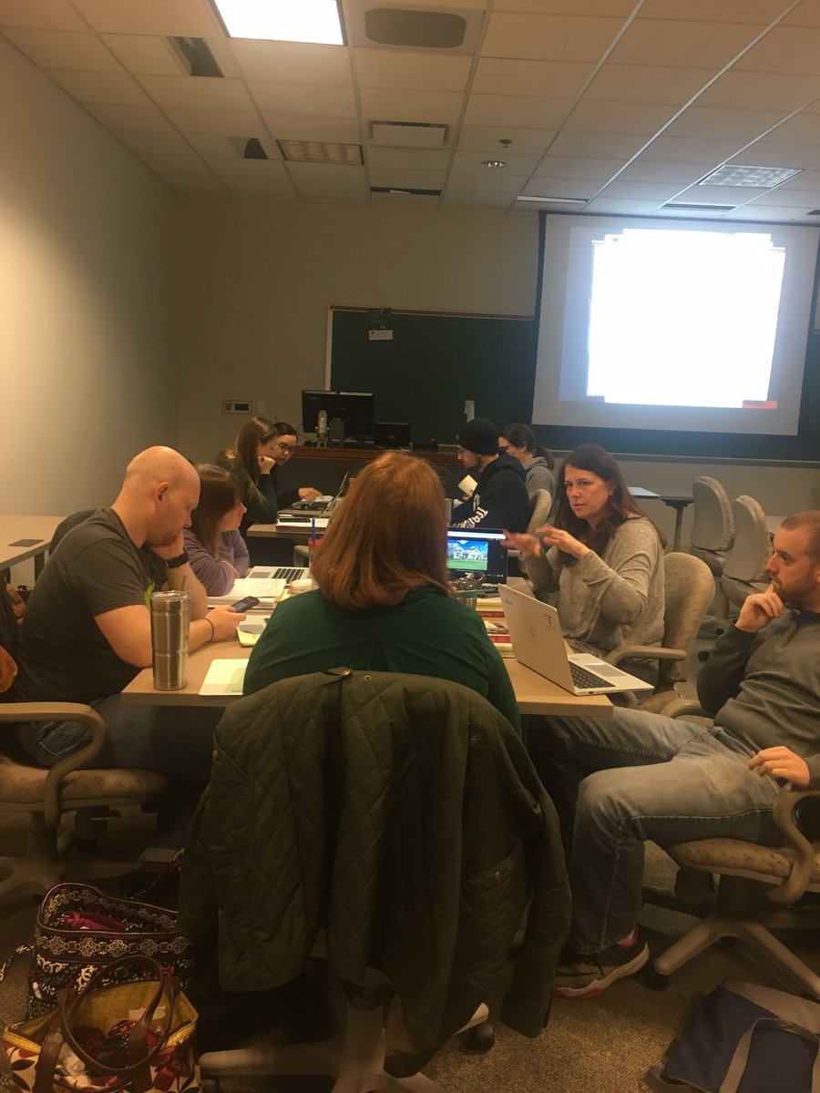 GailGreen44's tweet photo. Reading Apprenticeship Rocks! Day 4 and Day 5. #deeperreading. https://t.co/ACLiy1Eei2