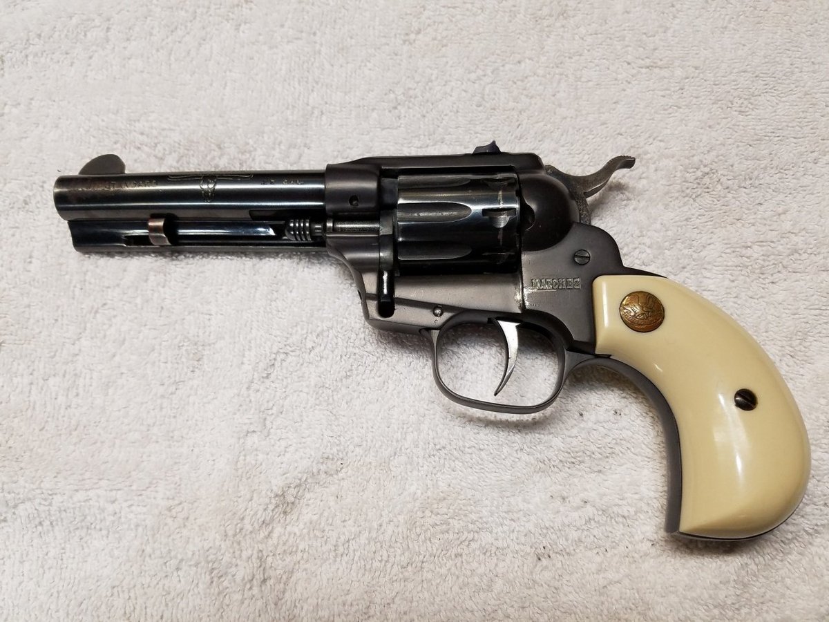 High Standard Double Nine】 コルトSAAみたいな見た目のくせに、22