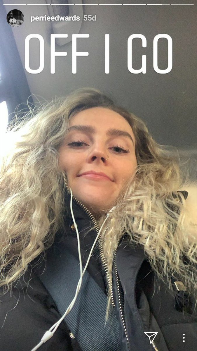 rainxkkd's tweet photo. @iHeartRadio #Hatchi #CutestPet #iHeartAwards https://t.co/FVAoILJshu
