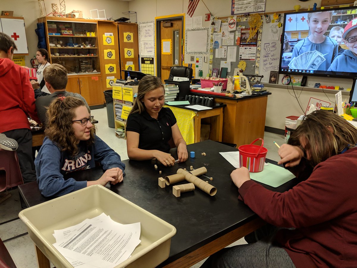 lhulsey98's tweet photo. #IronsEngineering 2 students plan and design a water system that could support multiple homes and businesses. https://t.co/uixfKdHTCn