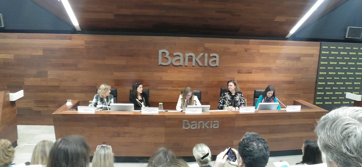 Apoyando el código de talento y competitividad de <a href="/AsocEyC/">EJE&CON</a>. Una mesa de debate llena de mujeres e inspiración. #códigoEJECON