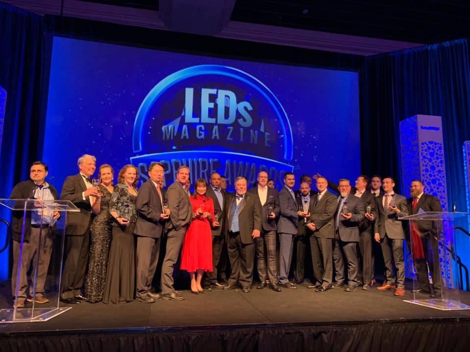 UPRtek's tweet image. 群燿科技MK350S Premium手持式光譜儀獲得「固態照明光源之工具與檢測」類別的LED雜誌藍寶石獎。
藍寶石獎旨在嘉獎推動技術發展及帶來照明市場變革的LED和固態照明(SSL)創新。評審是由固態照明業界應用的角度，選出當年最具貢獻的技術，UPRtek非常榮幸獲大會專家評審們的肯定。uprtek.com/zh-TW/news/UPR…