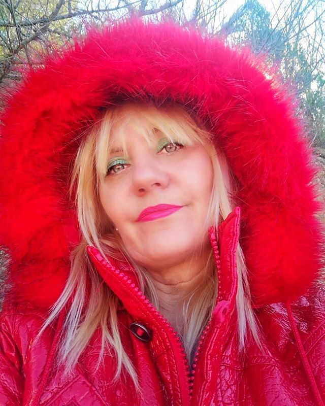 crislaurika's tweet photo. Qué poquito queda para que se acabe el invierno..🍁🍀 #mate10 #invierno #red #estacionesdelaño #photography #photooftheday #photo #color #winter #talvi #겨울 #look #색상 https://t.co/BQhAimPqZ8 https://t.co/85KhrjBCGu