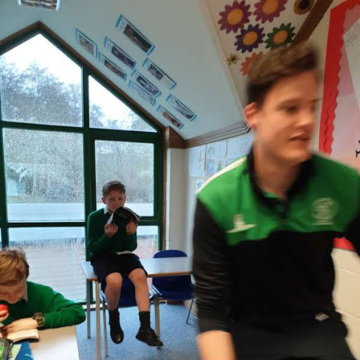 ThorngroveEng's tweet photo. Look who was caught without a book! #worldbookday19 #thorngroveprep https://t.co/mogMmY94mH