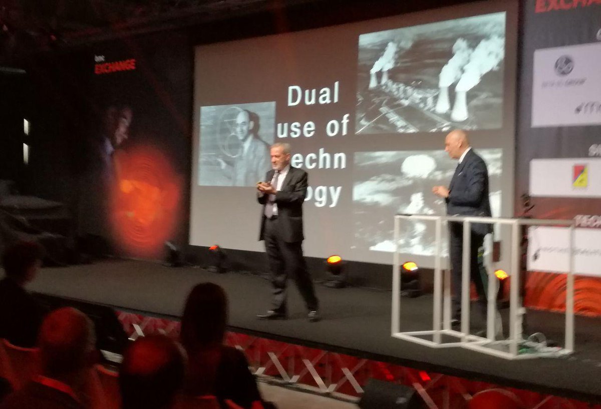 “I singoli robot, se intesi come ‘monadi’, non possono fare tutto, ma questo cambia se li connettiamo alla rete. Perfino la grande fantascienza di Asimov non aveva previsto internet”. Il prof. Carnavale Maffè e il Prof. @Veruggio concludono il loro intervento al #BMCExchange.