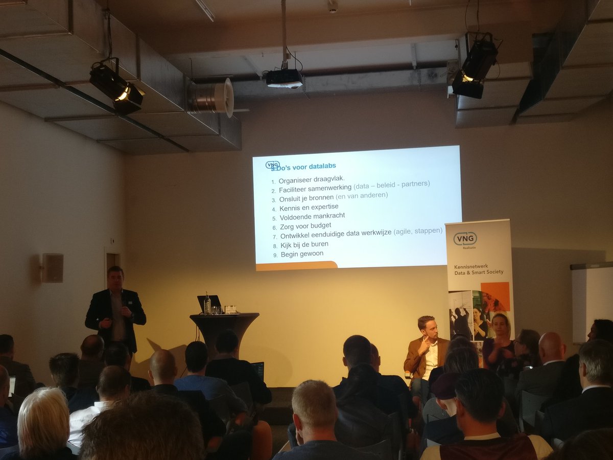 Benieuwd naar de do's voor het starten van een datalab? Volg <a href="/VNGRealisatie/">VNG Realisatie</a> en hou de publicatie van het onderzoek in de gaten! #MEETUPXL #DGG2020