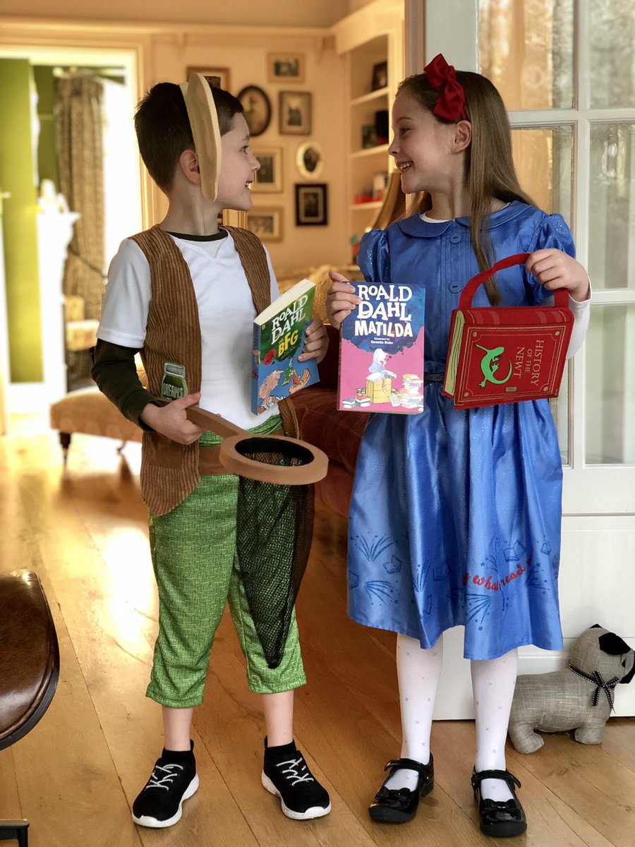 No needles or glue were used in the creation of these costumes! 🥴🤷‍♀️ Thanks <a href="/sainsburys/">Sainsbury's</a>! #WorldBookDay #RoaldDahl 📚❤️
