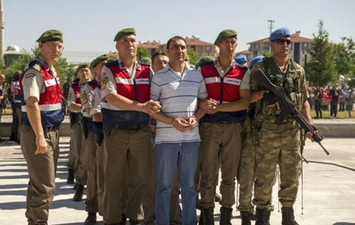 tr724com's tweet photo. Ahmet Nesin: Bu iddianameye göre 15 Temmuz'dan herkes beraat eder

https://t.co/GAQO0fMFpd https://t.co/I7tm4kURXG