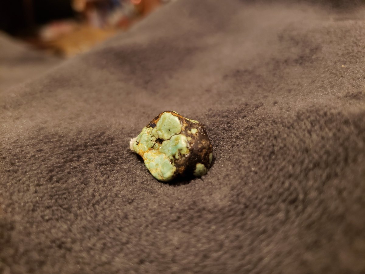 kessily's tweet photo. #DailyRock @TroublesomeGabe @FlamesOfFrost This is turquoise, unpolished. It comes in a variety of blues and greens and was named for the French word for Turkish since it was originally found in the Al-Mirsah-Kuh Mountains in Iran but were brought to France through Turkey. It + https://t.co/D6fzGx79g8