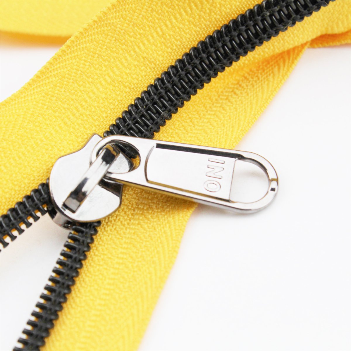 tonizippers's tweet photo. N86 LP ONI Nickel Slider!

For more you can visit our website - https://t.co/kOV3hhKmCQ

#ThursdayThoughts #ToniZippers #ThursdayMotivation #Manufacturers #Fasteners #EverydayAbility #Toni #ZipFasteners #ZipperFasteners #Manufacturer #ZipperCreation #ThursdayMorning #Zippers https://t.co/HZoa6pgkin