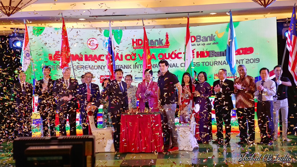 ChessbaseIndia's tweet photo. Photos from the Inauguration Ceremony of 9th HDBank Cup International Chess Tournament 2019
Photos:: @shahidchess
#HDBankChess #Inauguration #Chess https://t.co/MMxD8PkJUA