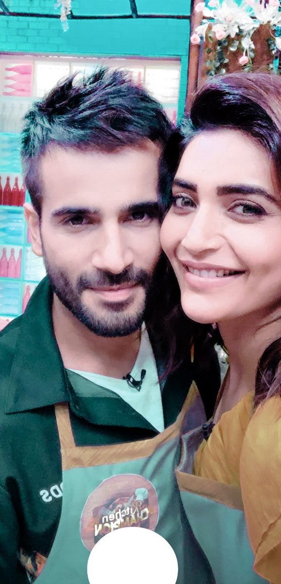 moimannz's tweet photo. CUTESTT KIDS EVER๐ญ๐ #KaranTacker #KarishmaTanna #KTsquare https://t.co/YWI8XJf222