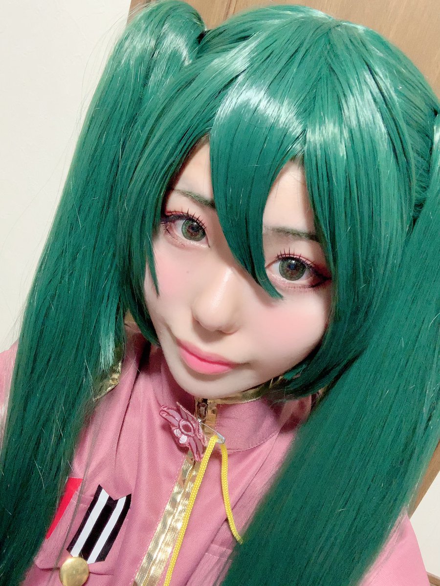 kitunekohaku's tweet photo. 初音ミク 千本桜Ｖｅｒ．

自分的に色々改善して少しは良くなったと思います( ˙꒳​˙ )

頑張ったのに涙袋の影忘れました😊

いいねやRTで気になった方お迎え行きます|´-`)ﾁﾗｯ

#宅コス 
#ストフェス
#初心者レイヤーさんと繋がりたい 
#レイヤーさんと繋がりたい https://t.co/hyWOybbwLa