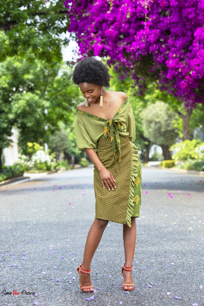 ROBERT_MABUSELA's tweet photo. Portraits from a recent shoot of the Gulexy Creations clothing range.

📸 @SV_Pictures
👗@Gulexy_Creations 
DM for bookings/076 559 0615

#respekthecamera #tbt #sameviewpictures #portraits #colours #models #fashion #canon #eos #nature #flowers #ootd #southafricanfashion https://t.co/39rVkrjBnd