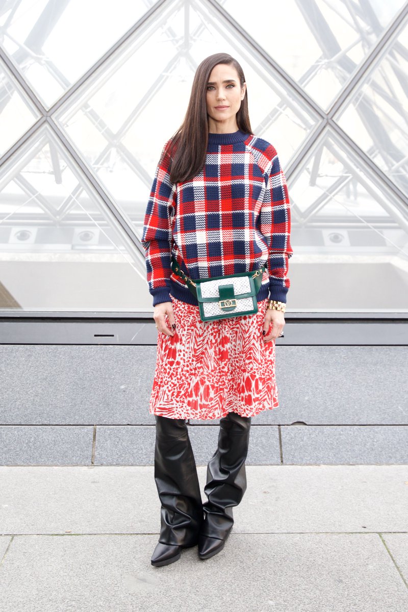 The Fashion Court on X: Emma Chamberlain wore a #LouisVuitton