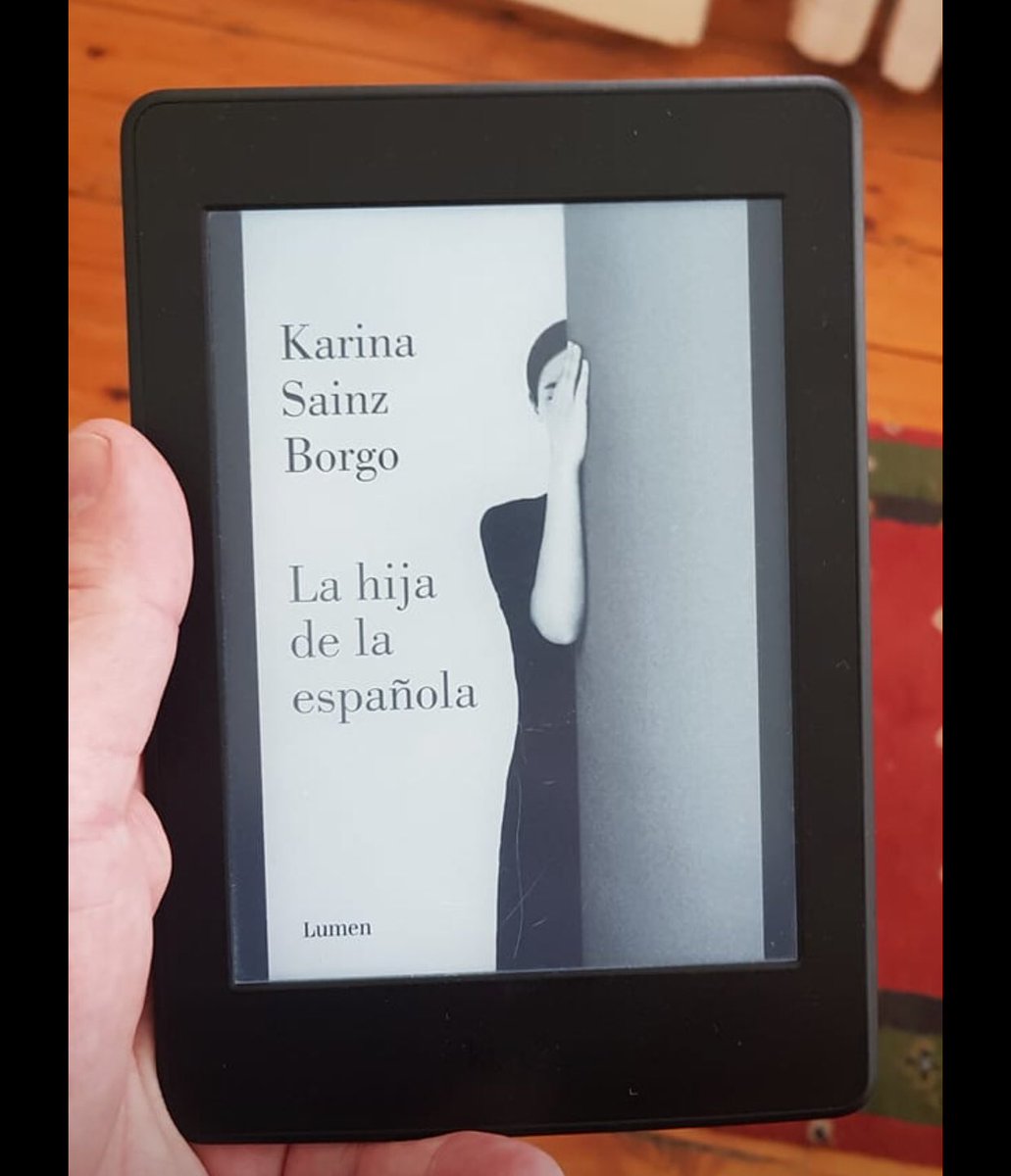Hoy, 07 de marzo llega a las librerías #LaHijaDeLaEspañola @SigueLumen Me vengo arriba al recibir esto... ¡Gracias señoras y señores!