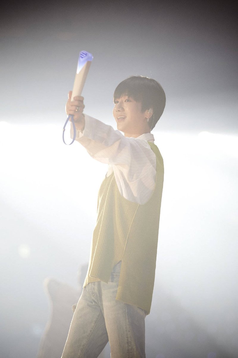 cabbageyeah's tweet photo. #BecauseWeLoveYesung
#AlwaysWithYesung 
@shfly3424 
Just do what you love and we were always with https://t.co/v5rmN2ksZN you❤ https://t.co/T9t6iJR8ZJ