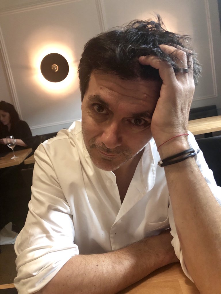 JeriLRyan's tweet photo. End of the night work this tired but satisfied guy… ❤️ @ChefEme @KassRestaurant https://t.co/SHN1Ru4Csr