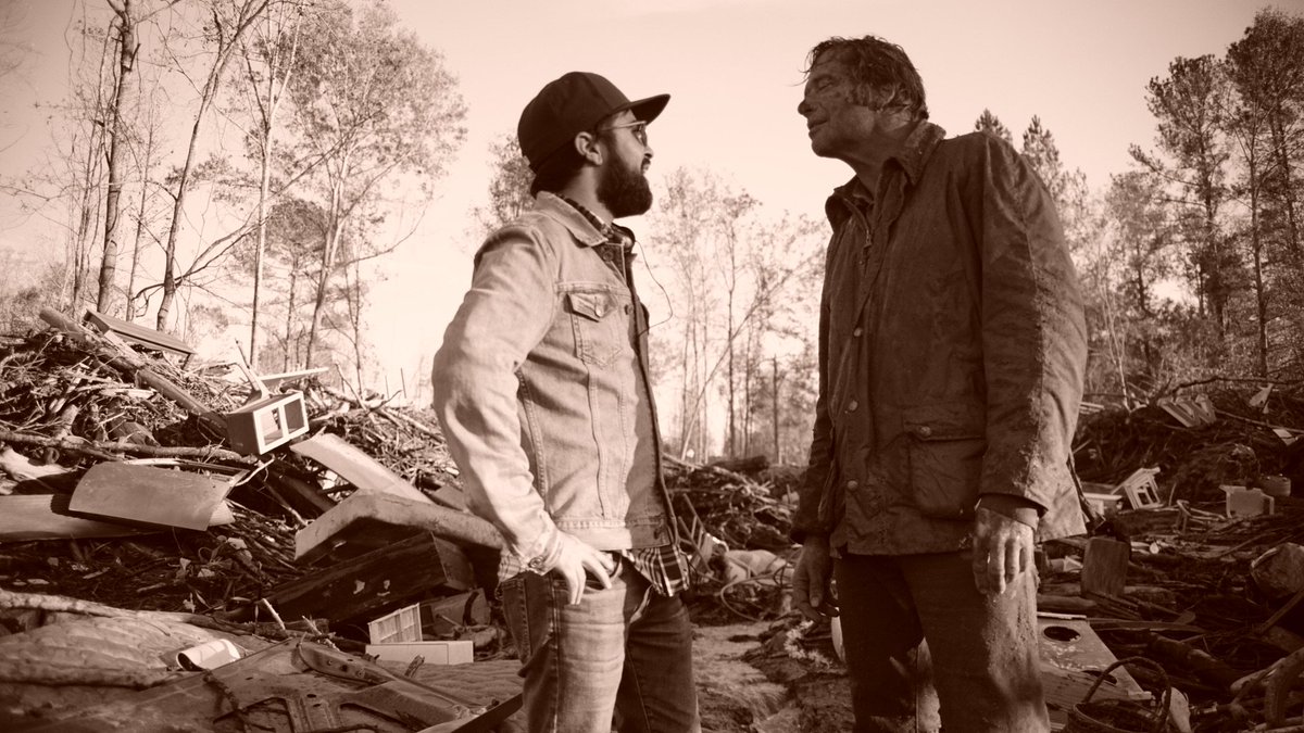 JeremyPlattform's tweet photo. Season 3 of #hapandleonard is now streaming on @netflix!!! 100% on Rotten 🍅's. 100% in my ❤️. Miss telling these stories but happy more can now enjoy our final season of brotherhood + KKK killing 🐻🐻 @Mickle_Jim @linda_bellaprod @WirthwhileTV @JamesPurefoy @BKBMG @joelansdale https://t.co/yL9bggv8jZ