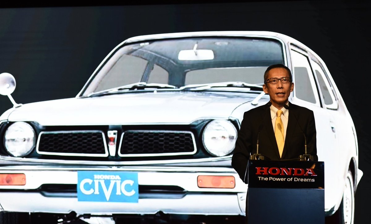 EeYuva's tweet image. @HondaCarIndia President and CEO Gaku Nakanishi addresses at the launch of 2019 Honda new "Civic" in New Delhi
#Honda #HondaCivc @Honda 

For More Details:
eeyuva.com/new-cars-and-b…