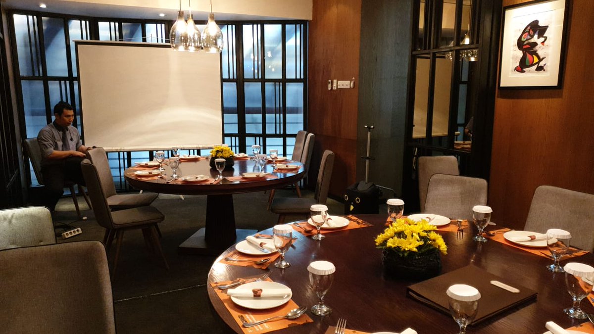 SkipjackEncryp's tweet photo. Skipjack Tabletalk 2019 at the Pacific Place, Jakarta now happening. 
#Skipjack #Zetanet #Encrypblock https://t.co/AcZnUrY5gf