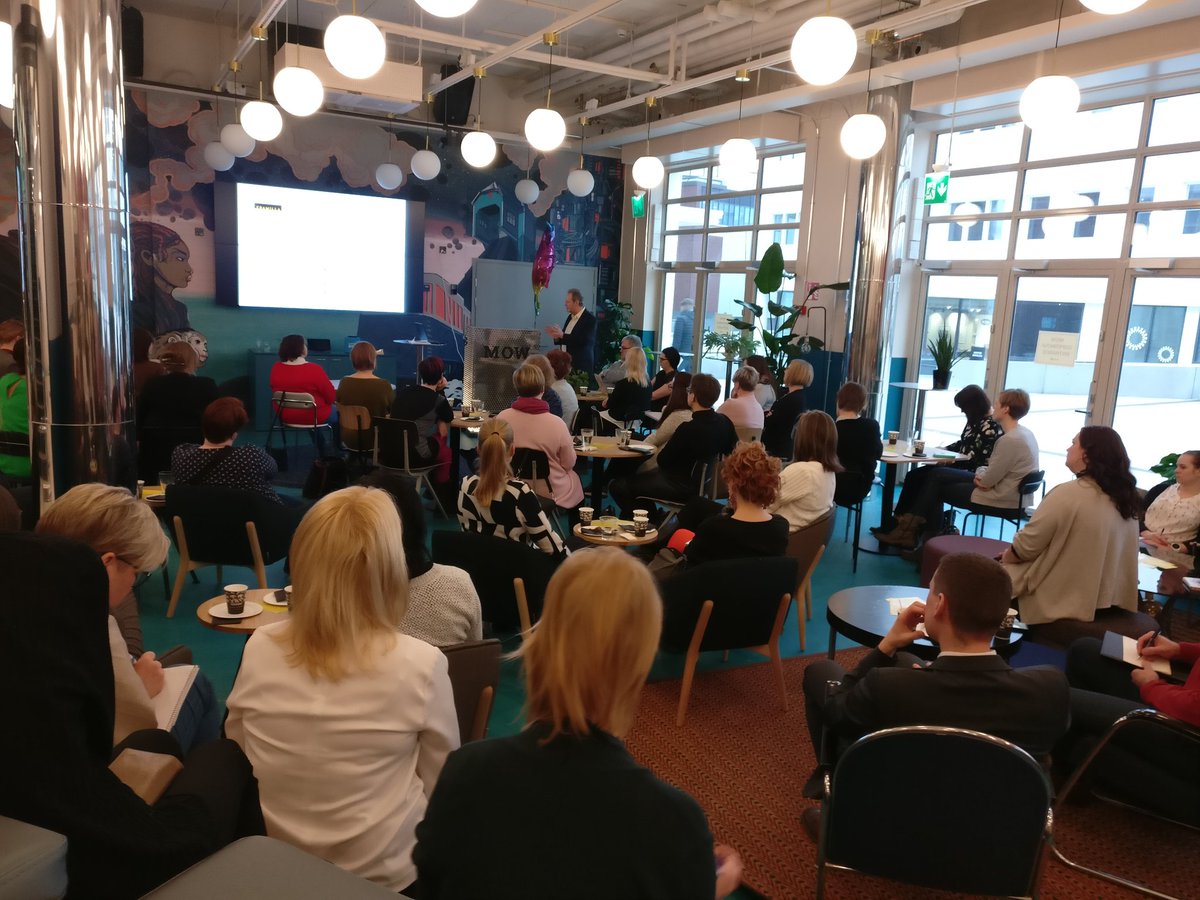 Mahtavaa, tupa täynnä viestiä keskustelemassa poikkeustilanneviestinnästä. Alustamassa <a href="/HashTane/">Taneli Hassinen</a>        #tampereenviestijät #viestintä #framillafinland