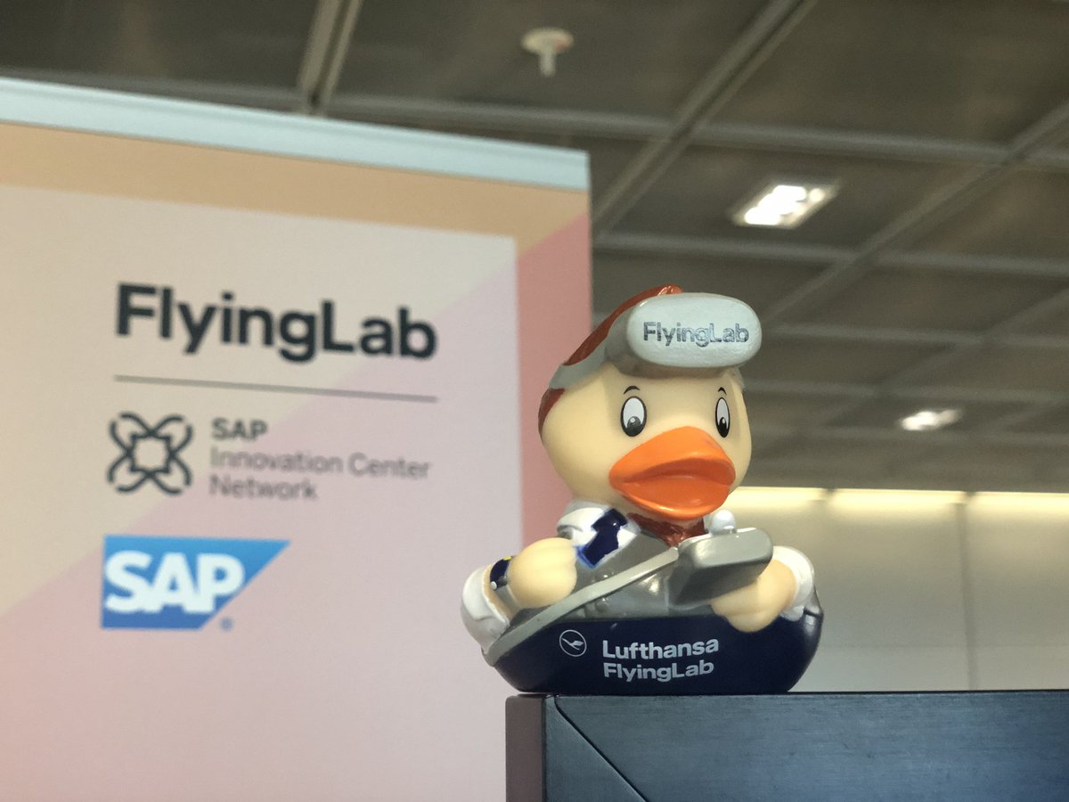 natascha_jo's tweet photo. Wir sind soweit! In wenigen Minuten startet das Gate Event zum #Lufthansa #FlyingLab zur #SXSW. #SAP #SAPICN #SAPiO @Lena_Dinter @UpenBarve @SAPdach https://t.co/QXrRcAqPnX